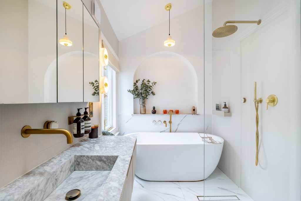 dramatic features and focal point