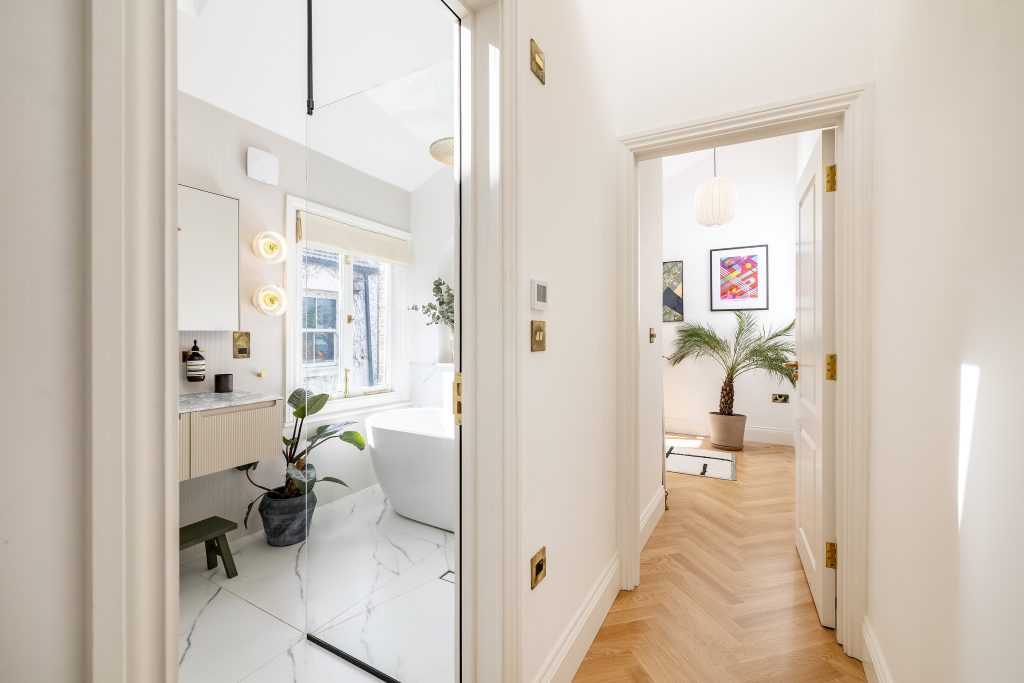 multigenerational annex lighting