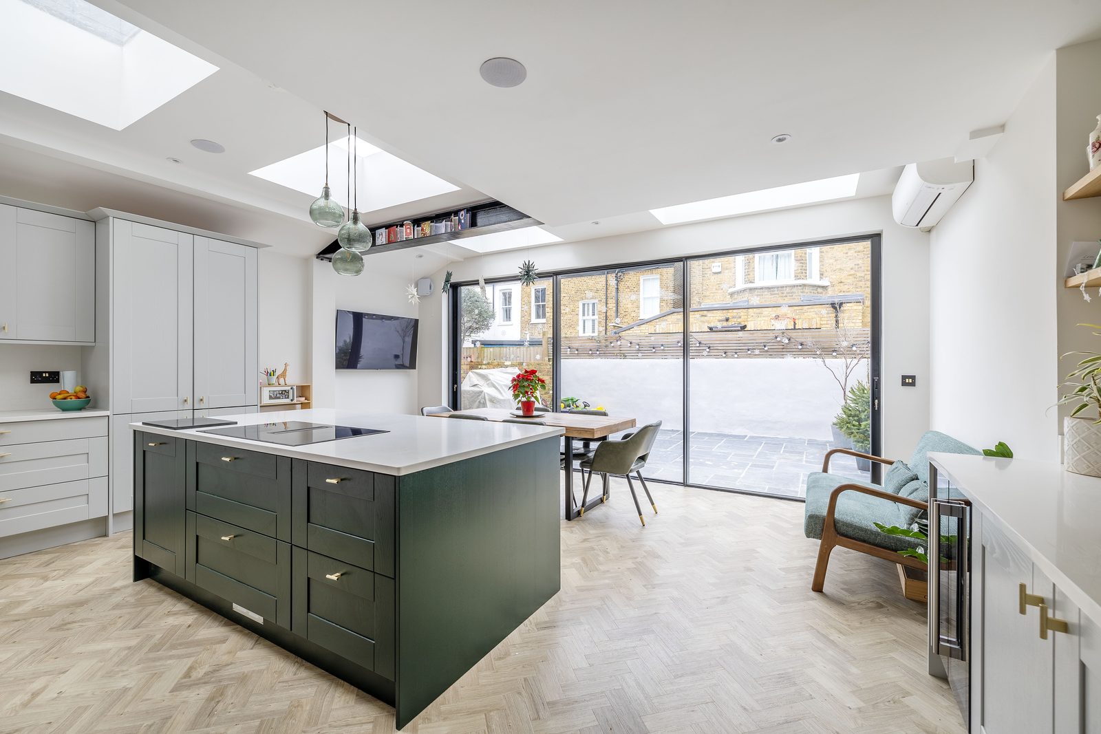 heber-road-side-return-extension-kitchen-se22-hero