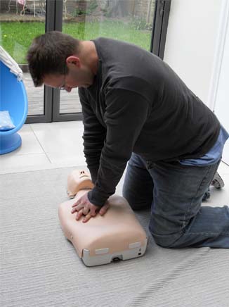 Build Team Train in First Aid and Health and Safety Build Team Train in First Aid and Health and Safety