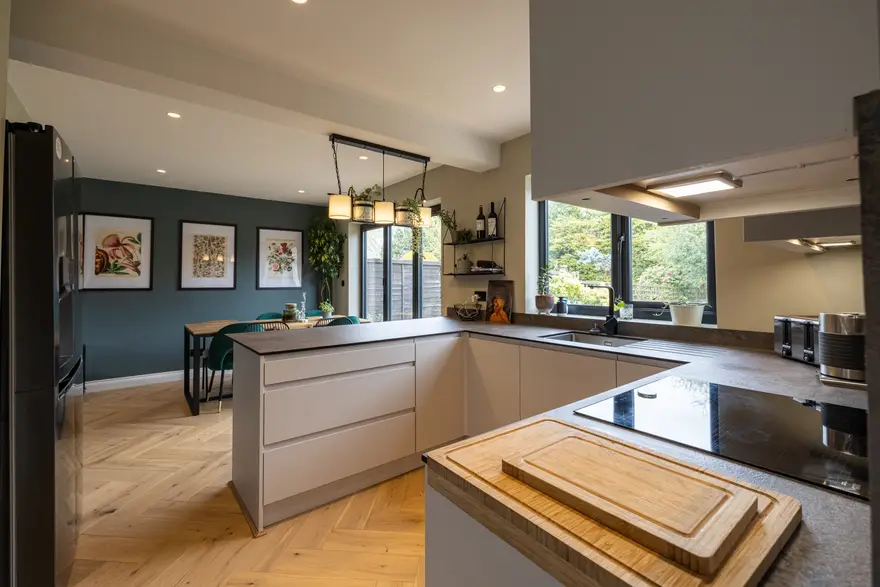 Completed Build Team side return kitchen extension to a house in High Barnet (Barnet, EN5)