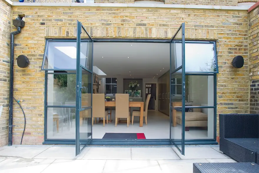 Completed Build Team side return kitchen extension to a terraced house in Fulham (Hammersmith and Fulham, SW6)