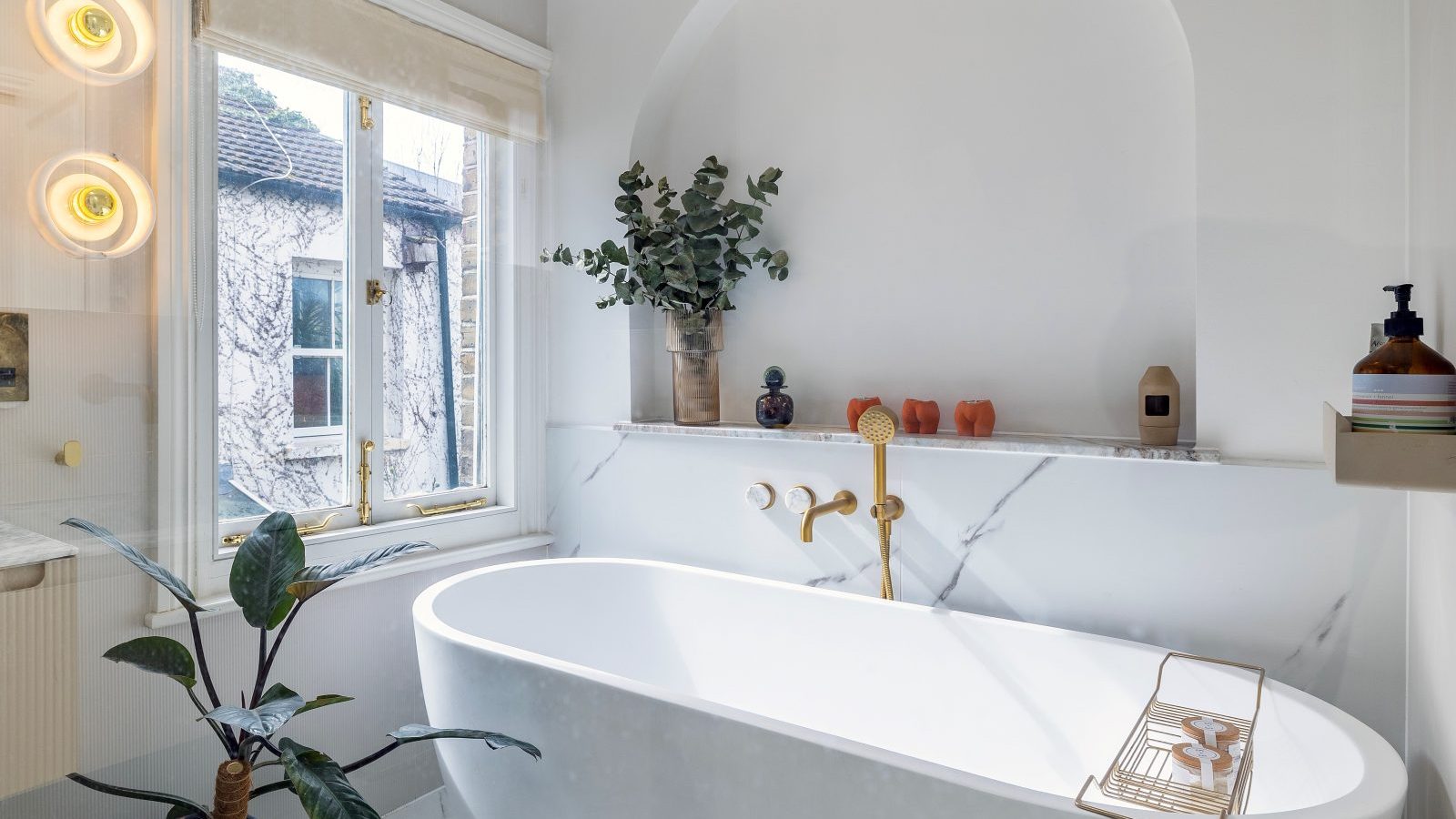 spa-inspired bathtubs