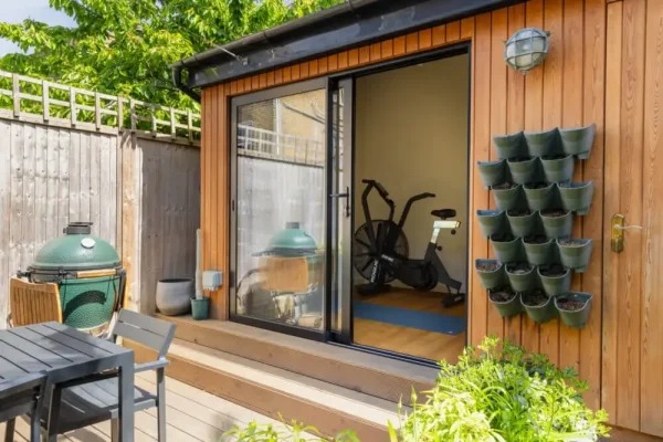 garden-office-london-sliding-doors-interior