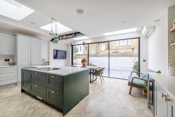 heber-road-side-return-extension-kitchen-se22-hero