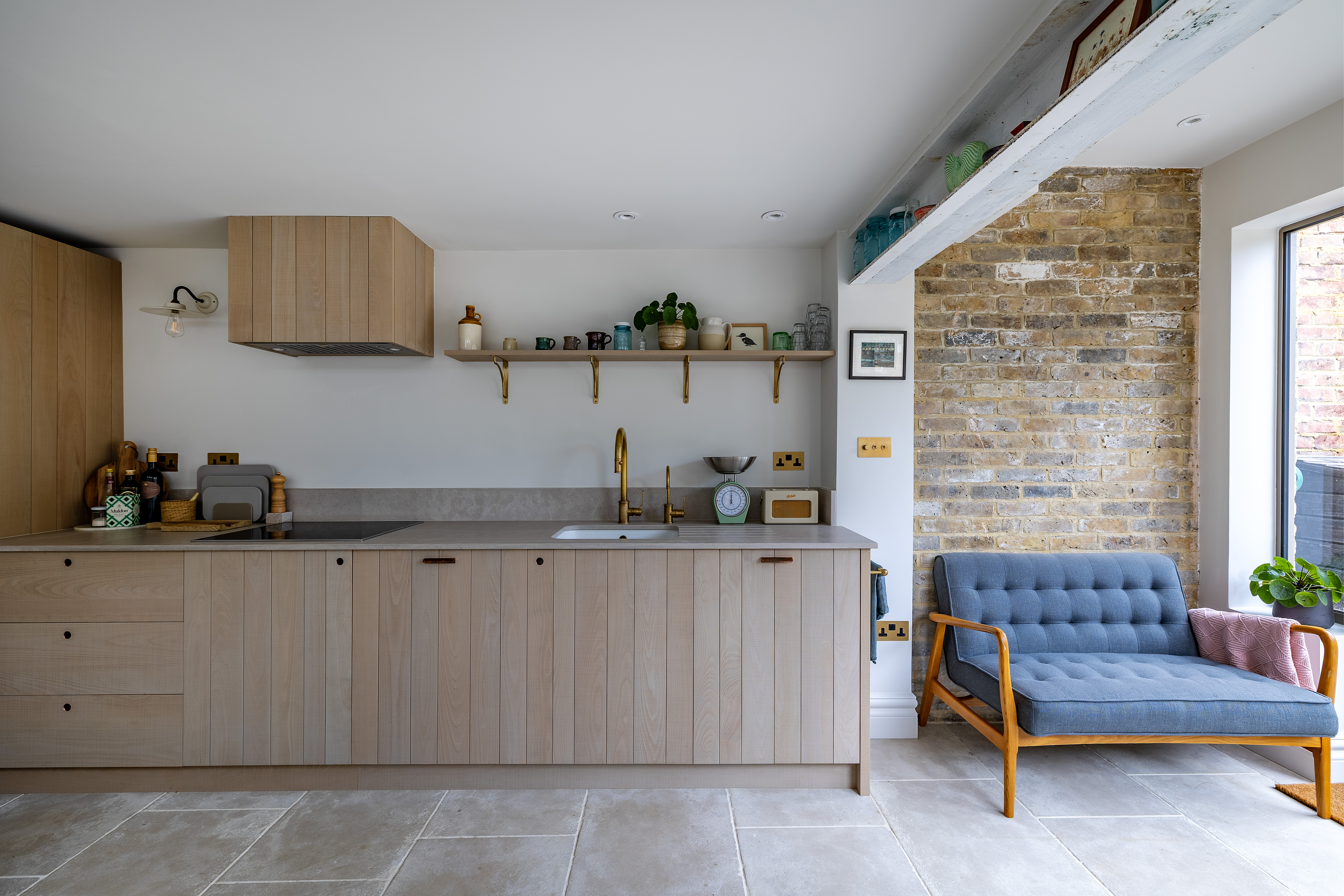 Built-in window seat and dining table at Lidfield Road extension