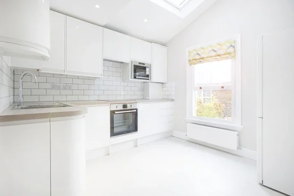 Loft Conversion in Wandsworth, SW18, by Build Team (photo 2)