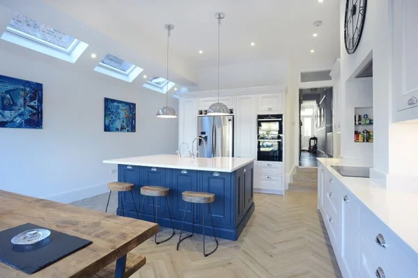 Side Return Extension in Barnet, N10, by Build Team (photo 9)