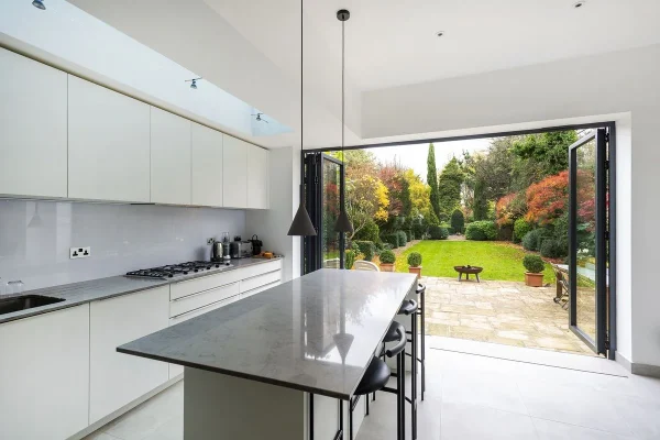 Side Return Extension in Brent NW24SE, NW2, by Build Team (photo 8)