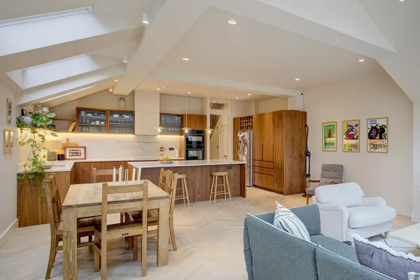 Side Return Extension in Brent NW10, Wrentham Avenue, by Build Team (photo 16)