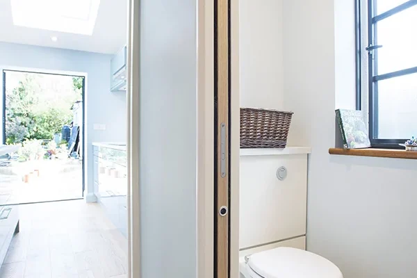 Side Return Extension in Greenwich, SE3, by Build Team (photo 16)