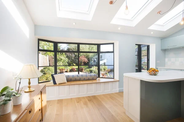 Side Return Extension in Greenwich, SE3, by Build Team (photo 2)