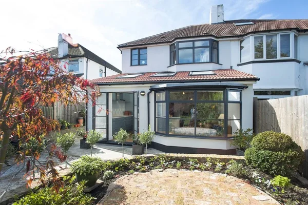 Side Return Extension in Greenwich, SE3, by Build Team (photo 22)