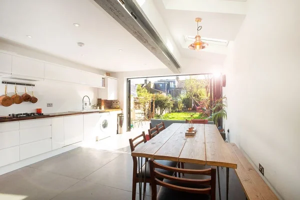 Side Return Extension in Hackney, E9, by Build Team (photo 3)