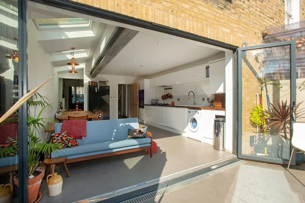 Side Return Extension in Hackney, E9, by Build Team (photo 7)