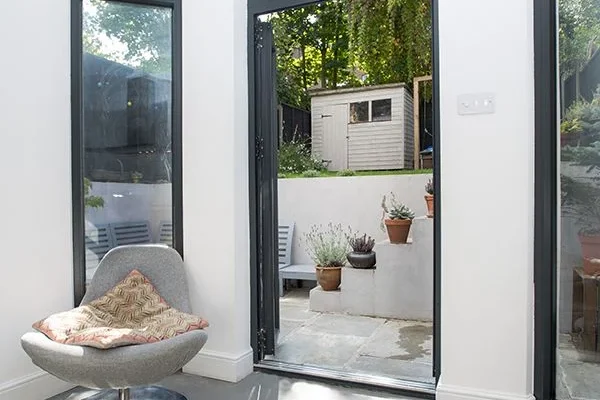 Side Return Extension in Haringey, N22, by Build Team (photo 16)