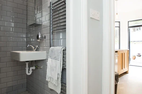 Side Return Extension in Haringey, N22, by Build Team (photo 22)