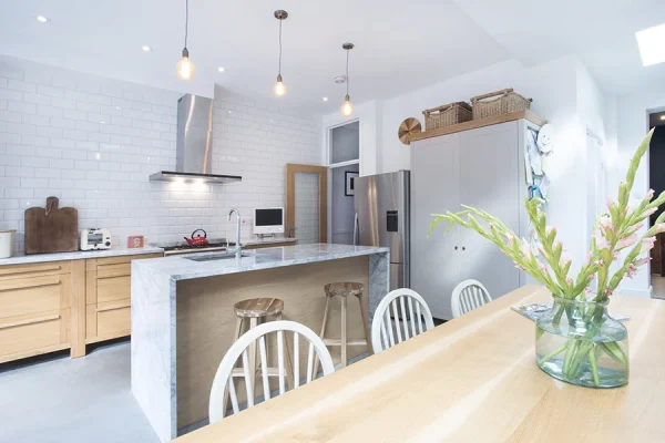 Side Return Extension in Haringey, N22, by Build Team (photo 9)
