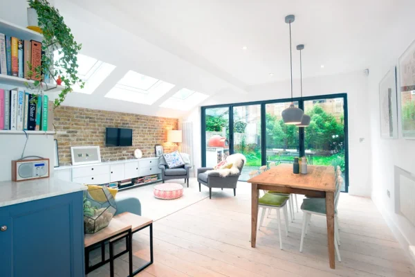 Side Return Extension in Haringey, N4, by Build Team (photo 2)