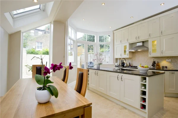 Side Return Extension in Hounslow, W4, by Build Team (photo 2)