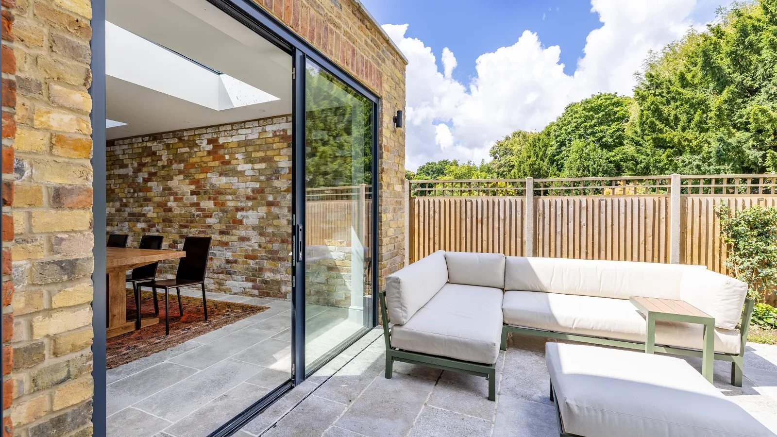 Side Return Extension in Kingston Upon Thames KT14BE, KT1, by Build Team