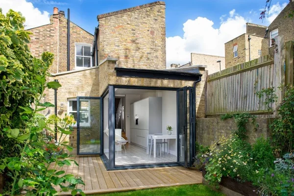 Side Return Extension in Lambeth, SW8, by Build Team