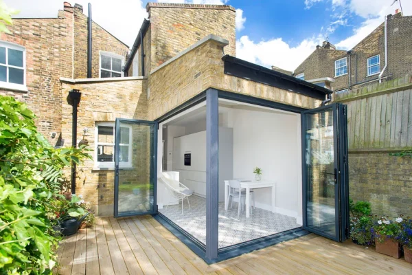 Side Return Extension in Lambeth, SW8, by Build Team (photo 2)