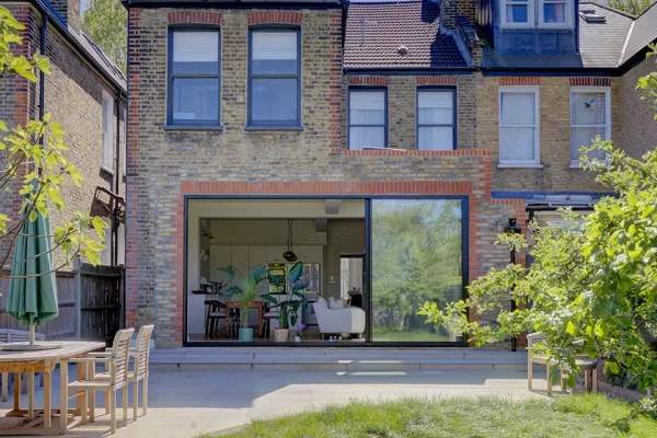 Side Return Extension in Lewisham SE6, Inchmery Road, by Build Team (photo 4)