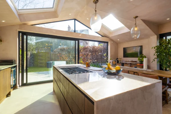 Side Return Extension in Lewisham, SE26, by Build Team (photo 4)