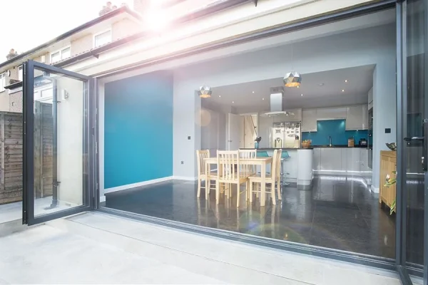 Side Return Extension in Lewisham, SE4, by Build Team (photo 7)