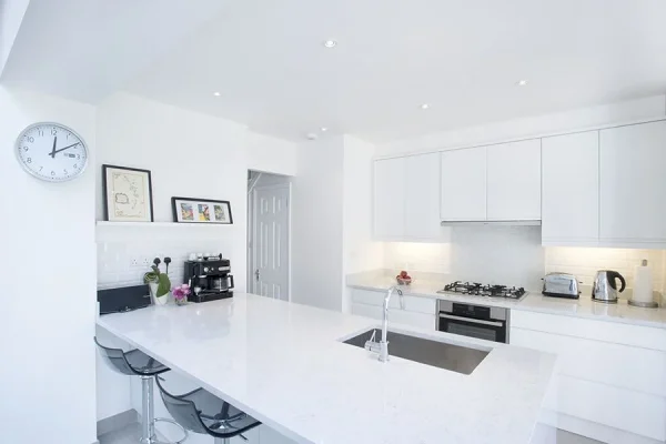 Side Return Extension in Redbridge, E11, by Build Team (photo 4)