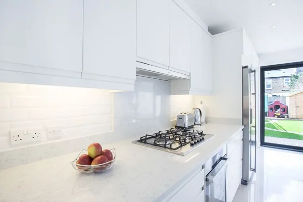 Side Return Extension in Redbridge, E11, by Build Team (photo 7)