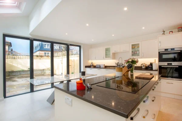 Side Return Extension in Wandsworth, SW12, by Build Team (photo 3)